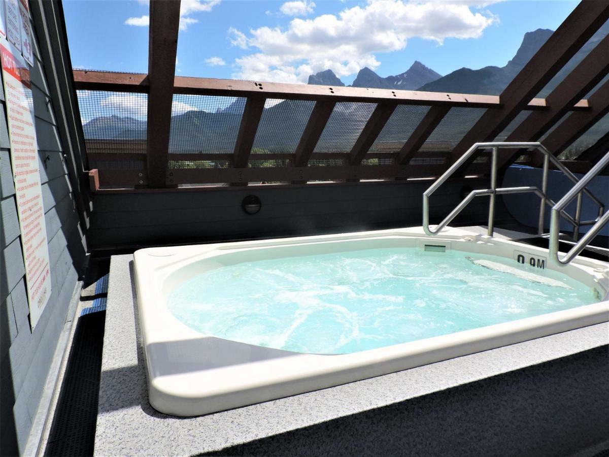 Fenwick Vacation Rental Open Hot Tub Glorious Mountain 2 Bedroom Canmore Exteriér fotografie