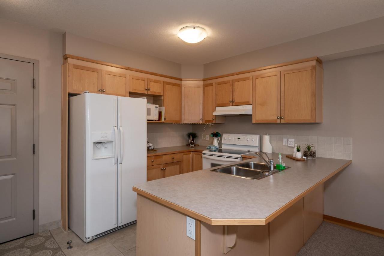 Fenwick Vacation Rental Open Hot Tub Glorious Mountain 2 Bedroom Canmore Exteriér fotografie